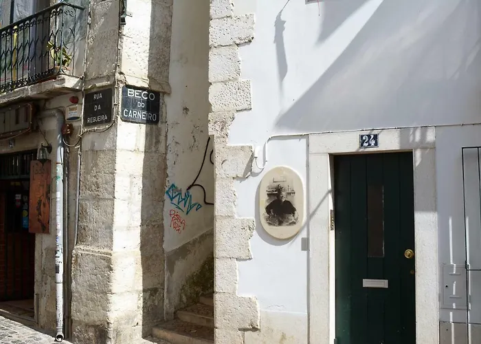 Alfama 88, By With A View 리스본
